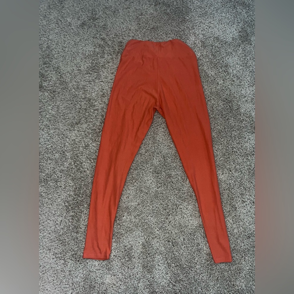 LulaRoe Soft Leggings (petite)